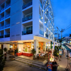 Отель Peach Hill Resort 4* Улучшенный номер с двуспальной кроватью