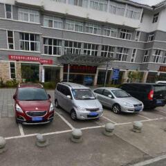 Jinggangshan Hotel парковка