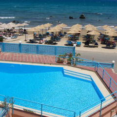 Отель Fereniki Resort & Spa бассейн