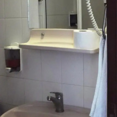 West Ada Inn Hotel 3* Стандартный номер разные типы кроватей фото 7