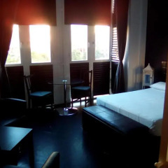 Отель Reina 12 Guest House 3* Стандартный номер с различными типами кроватей фото 11