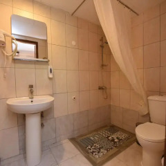 Отель Pelli Hotel Греция, Пефкохори - отзывы, цены и фото номеров - забронировать отель Pelli Hotel онлайн ванная