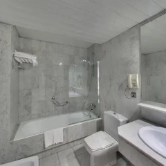 Silken Indautxu Hotel 4* Номер Комфорт с различными типами кроватей фото 6