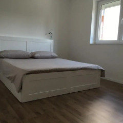 Апартаменты Tirana Comfort Apartment Тирана комната для гостей фото 3