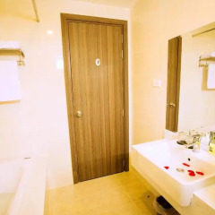 Euro Star Hotel 3* Номер Делюкс с различными типами кроватей фото 12