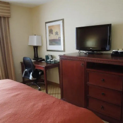 Отель Queens County Inn & Suites 2* Стандартный номер с различными типами кроватей фото 3