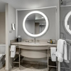 Отель Hilton Columbus at Easton 4* Номер Делюкс с различными типами кроватей фото 2