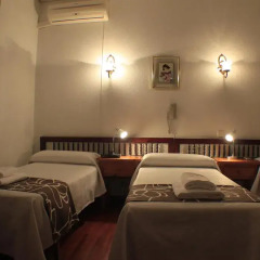 Отель Hostal Esmeralda Стандартный номер с различными типами кроватей фото 7