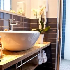 Hotel Madison Римини ванная