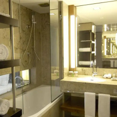 Отель InterContinental Berlin 5* Улучшенный номер с двуспальной кроватью фото 3