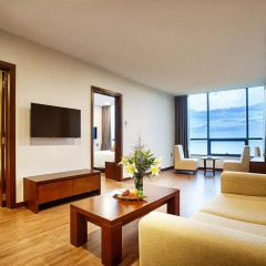 Отель Avatar Danang 3* Люкс повышенной комфортности с различными типами кроватей фото 9
