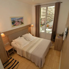 Hotel Parisien 2* Улучшенный номер с двуспальной кроватью фото 5