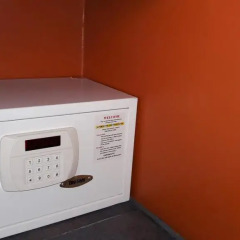 Отель The Green Golf Condominium сейф в номере