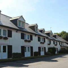 Отель Hôtel Kyriad Rennes Nord парковка