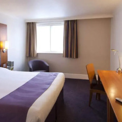 Отель Premier Inn London Stansted Airport 3* Стандартный номер с двуспальной кроватью фото 7