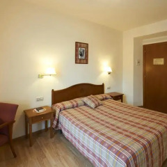 Hotel Abat Cisneros комната для гостей фото 4
