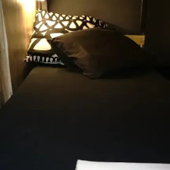 Отель Hostel Shark Грузия, Тбилиси - отзывы, цены и фото номеров - забронировать отель Hostel Shark онлайн комната для гостей фото 4