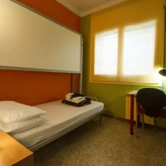 Хостел Albergue Studio Стандартный номер с различными типами кроватей фото 4