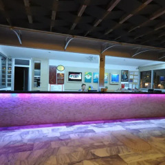 Majestic Hotel интерьер отеля