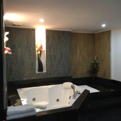 Galaxy Suites Pattaya Hotel Паттайя спа