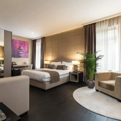 Отель Dominic & Smart Luxury Suites Republic Square 4* Представительский люкс с различными типами кроватей фото 11