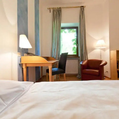 Hotel Kunsthof 3* Стандартный номер с различными типами кроватей фото 5