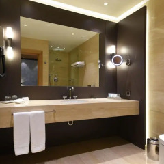 Mercure Istanbul The Plaza Bosphorus 5* Улучшенный номер с различными типами кроватей фото 2