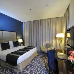 Отель Ramada Corniche 4* Номер Делюкс фото 9