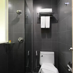 Отель Icheck Inn Silom 3* Улучшенный номер фото 13