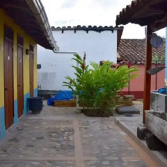 Отель Iguana Azul Копан-Руинас парковка