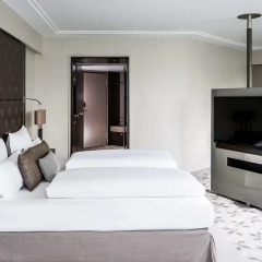 Отель Pullman Munich 4* Улучшенный номер с двуспальной кроватью фото 2