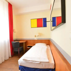 Hotel City Gallery Berlin 3* Номер категории Эконом с различными типами кроватей
