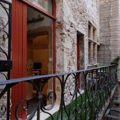 Отель Appartements St Jean – Riva Loft & Suites Франция, Лион - отзывы, цены и фото номеров - забронировать отель Appartements St Jean – Riva Loft & Suites онлайн балкон