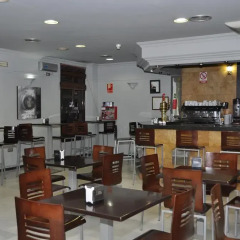 Hotel Sercotel Doña Carmela питание