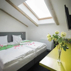Отель HERRMES 4* Номер Делюкс фото 9