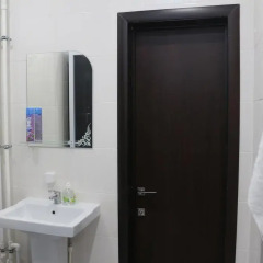 Гостиница Yo! Hostel Saransk в Саранске 4 отзыва об отеле, цены и фото номеров - забронировать гостиницу Yo! Hostel Saransk онлайн Саранск ванная