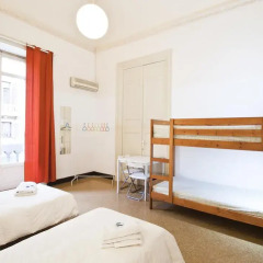 Mamamia Hostel and Guesthouse Кровать в общем номере с двухъярусной кроватью фото 6