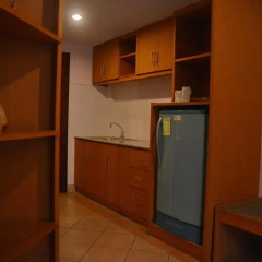 Отель Seven Oak Inn 2* Стандартный семейный номер с двуспальной кроватью