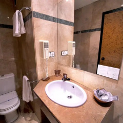 Hotel Glories 3* Стандартный номер с различными типами кроватей фото 14