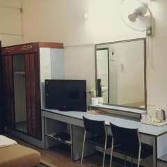 The Krungkasem Srikrung Hotel 3* Номер Делюкс с различными типами кроватей фото 2
