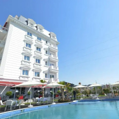 Hotel Flower & Spa Голем бассейн фото 3