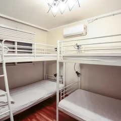 Отель Aroha Guest House 2* Кровать в общем номере с двухъярусной кроватью фото 2