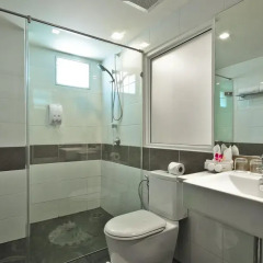 The Ashlee Plaza Patong Hotel & Spa 4* Улучшенный номер с различными типами кроватей фото 2