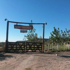 Отель Cabañas Yakaira Сан-Рафаэль спортивное сооружение
