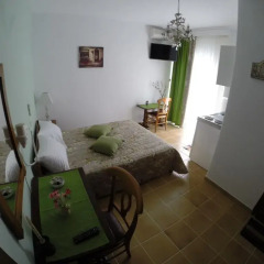 Akrotiri Hotel Студия с разными типами кроватей фото 12