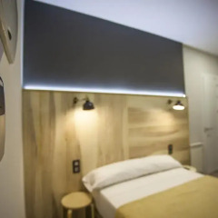 Отель Hostal CC Atocha Испания, Мадрид - отзывы, цены и фото номеров - забронировать отель Hostal CC Atocha онлайн комната для гостей фото 5