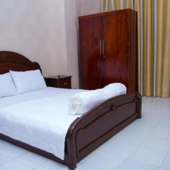 Отель Thanh Nien Guest House Стандартный номер с двуспальной кроватью