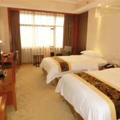 Baiyun Hotel Guangzhou 4* Стандартный номер с различными типами кроватей фото 3