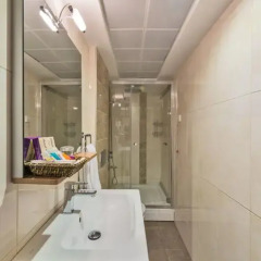 Отель The Pera Hill 4* Номер категории Эконом с различными типами кроватей фото 9