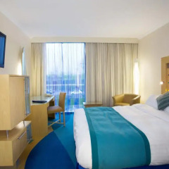 Radisson Blu Hotel London Stansted Airport 4* Стандартный номер с различными типами кроватей фото 4